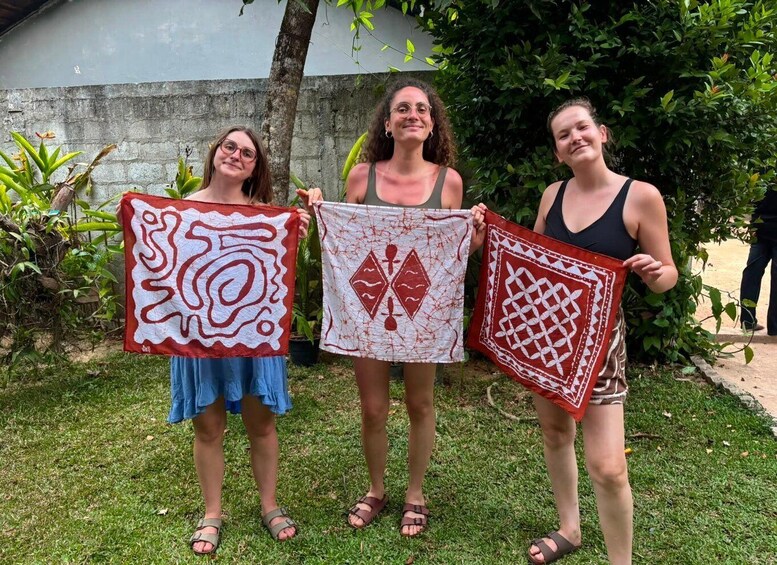 Picture 20 for Activity Galle: Traditional Batik Making Workshop & Factory Tour 4