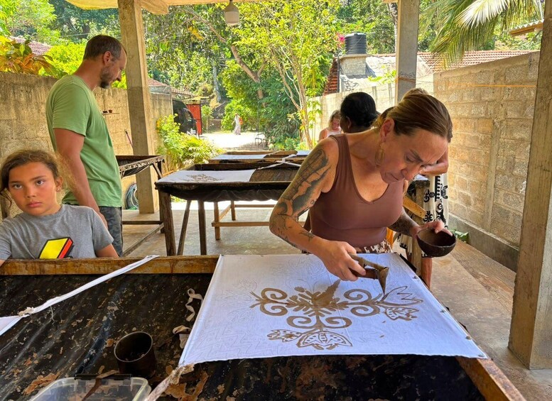 Picture 14 for Activity Galle: Traditional Batik Making Workshop & Factory Tour 2