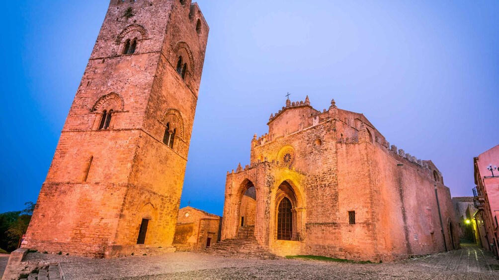 Picture 2 for Activity Erice Night Tour with Pastry Tasting 4