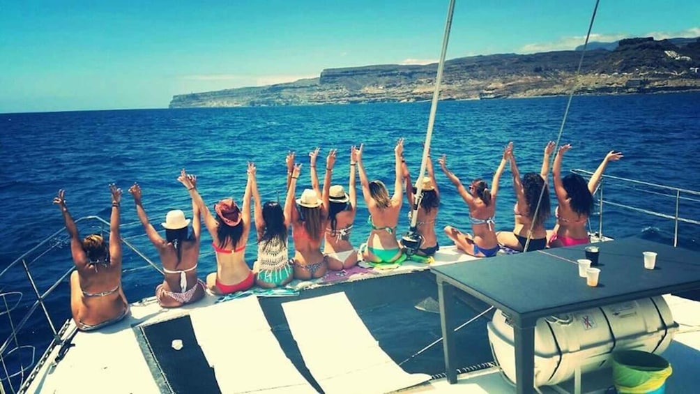 Maspalomas: Private catamaran boat trips for 12 passengers 1