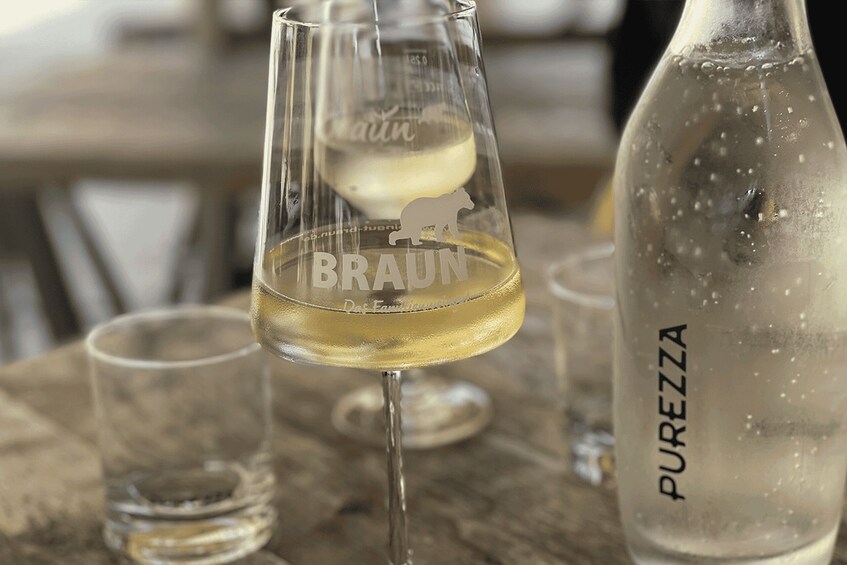 Picture 3 for Activity Volkach: Wine Quickie – A Varied City Tour with Wine Tasting 5