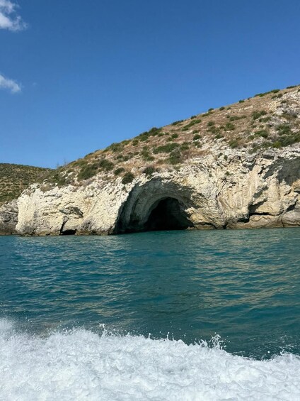 Picture 5 for Activity From Bari to Gargano: Coastal Boat Excursion with Stop in Vieste 3