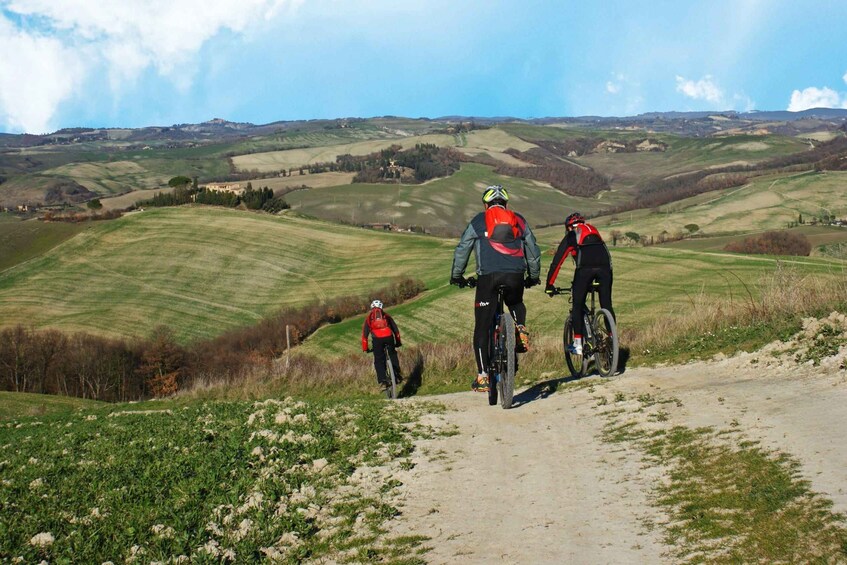 Chianti: Private Guided Cycling Tour with Bike Rental 1