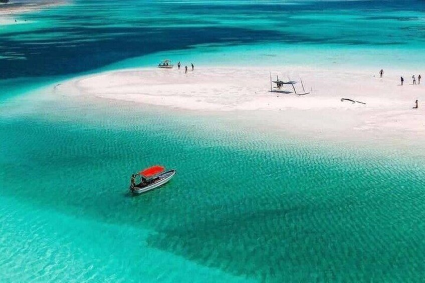 Zanzibar Blue Lagoon Snorkeling Star Fish Sandbank and Magrove 3