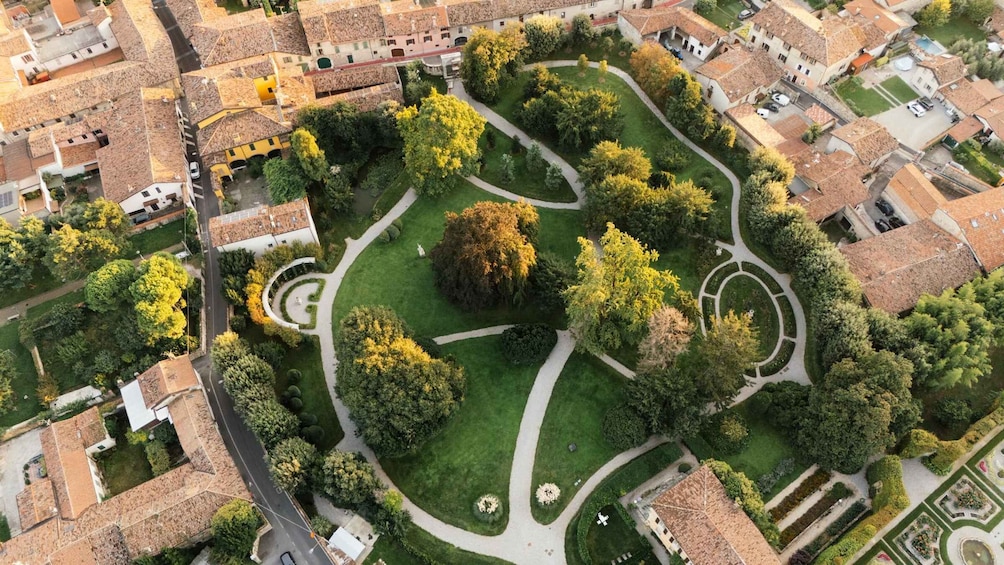 Picture 3 for Activity Villa Togni Gardens: Entrance Ticket with Audio Guide 1