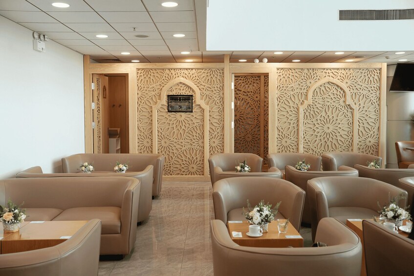 SGN Ho Chi Minh Tan Son Nhat Intl Airport: Lounge Access 1