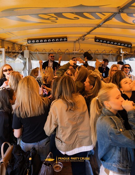 Picture 20 for Activity Prague Party Pass : Boat Party + Epic Club + Open Bar 5