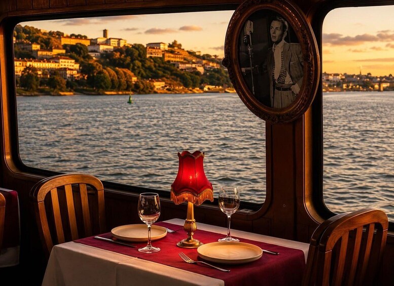 Picture 2 for Activity Porto: Sunset Jazz Cruise with Live Music & Dinner 2