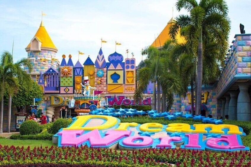 Dream World and Snow Town Entry ticket with Optional Buffet Lunch 1