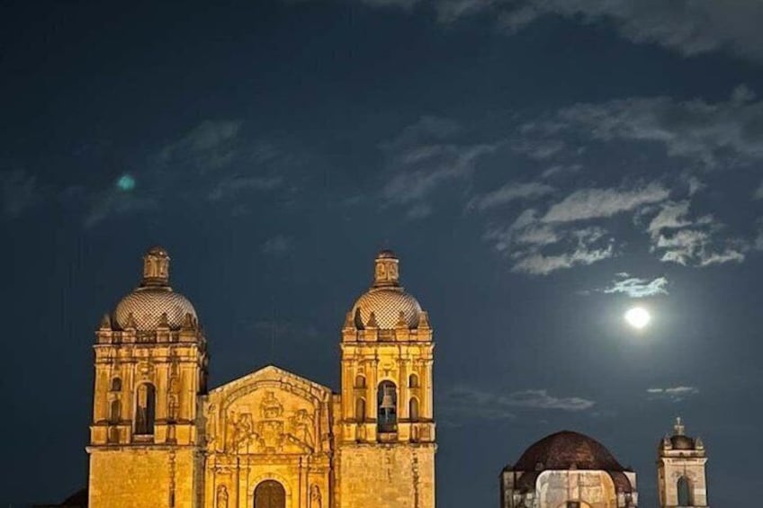 Night Walk of Urban Legends ghosts and Dinner in Oaxaca 1