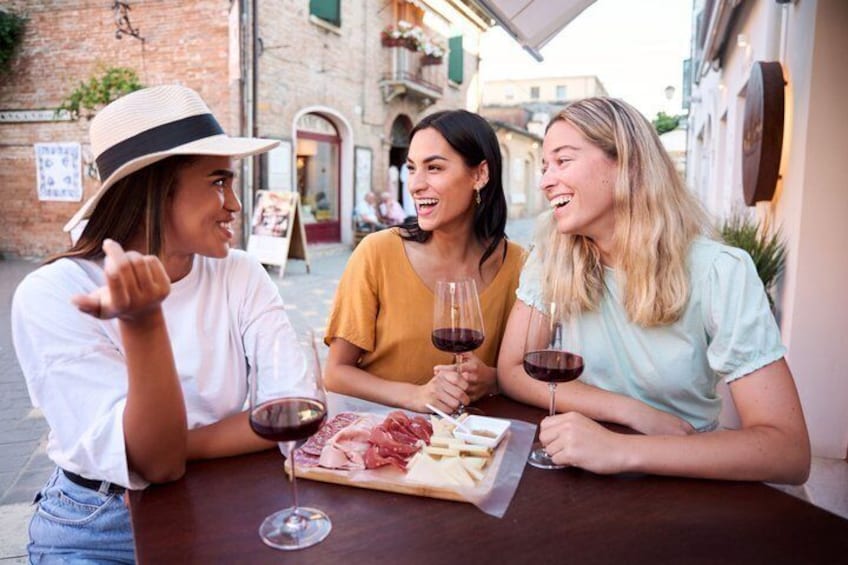 Authentic Morning Food Tour in Naples Market with 6 Stops 1