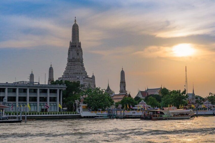 Bangkok Chao Phraya River Day Cruise with Buffet Lunch 4