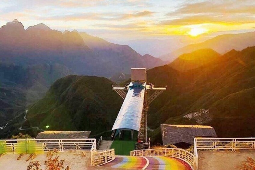 Silver Waterfall and Cloud Dragon Glass Bridge Tour Sapa 5