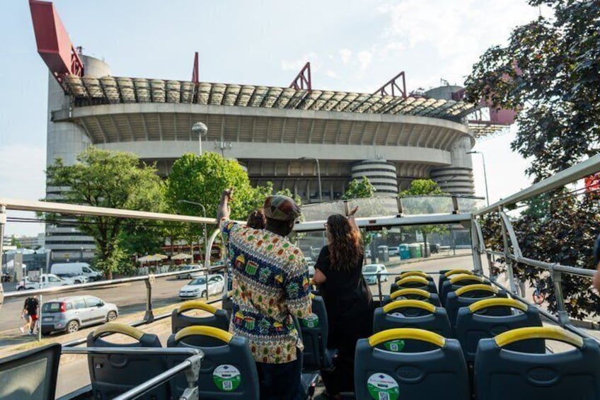 Milan : San Siro Museum and Stadium Tour and Gray Line Milan Open Tour 4
