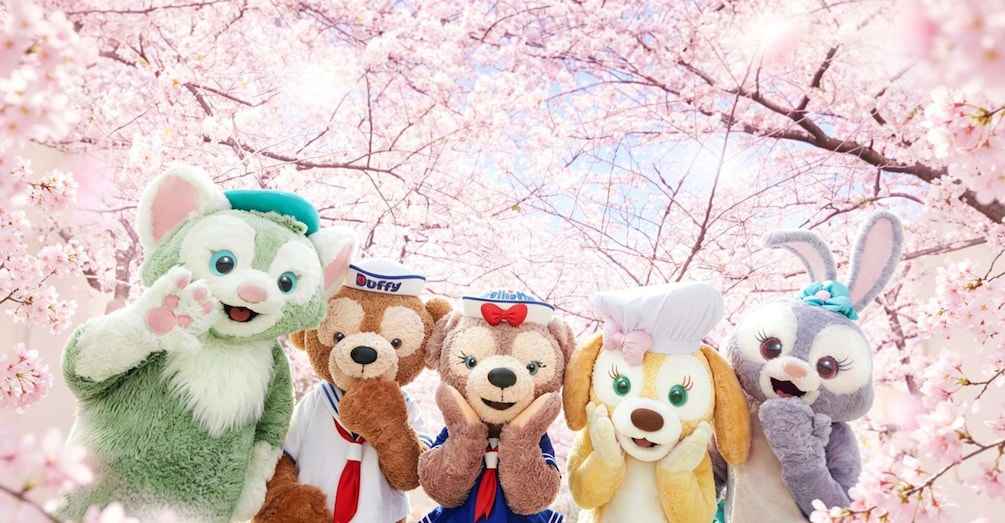 Picture 3 for Activity Hong Kong Disneyland Ticket & Premier Access Options 3