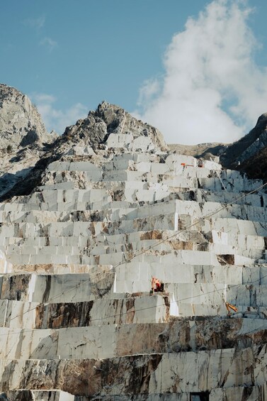 Carrara: Michelangelo Quarries and Carrara Art Studios Tour 1