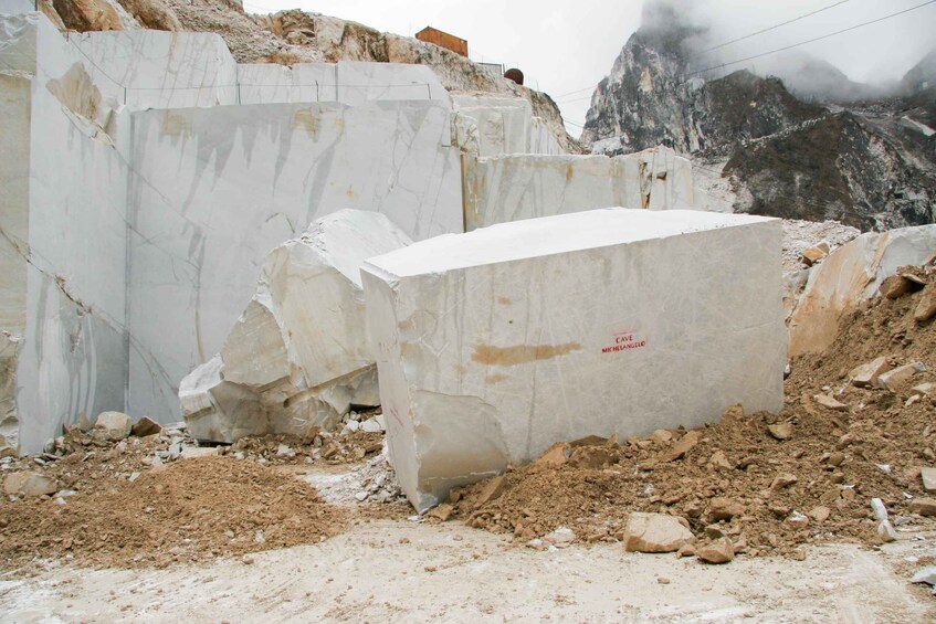 Picture 4 for Activity Carrara: Michelangelo Quarries and Carrara Art Studios Tour 4
