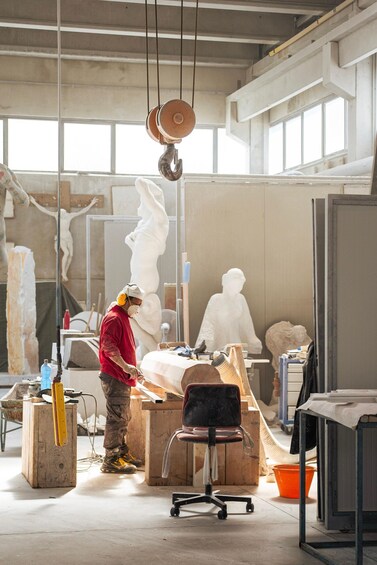 Picture 5 for Activity Carrara: Michelangelo Quarries and Carrara Art Studios Tour 5