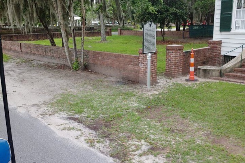 History Walking Tour through Beaufort 3