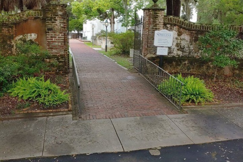 History Walking Tour through Beaufort 4