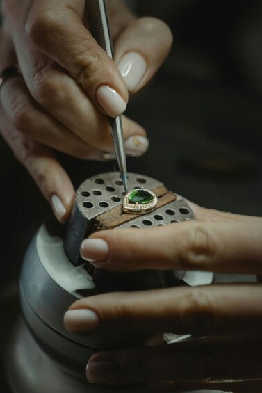 Kandy/Ella: Jewellery Making Workshop + Pick and Drop 1