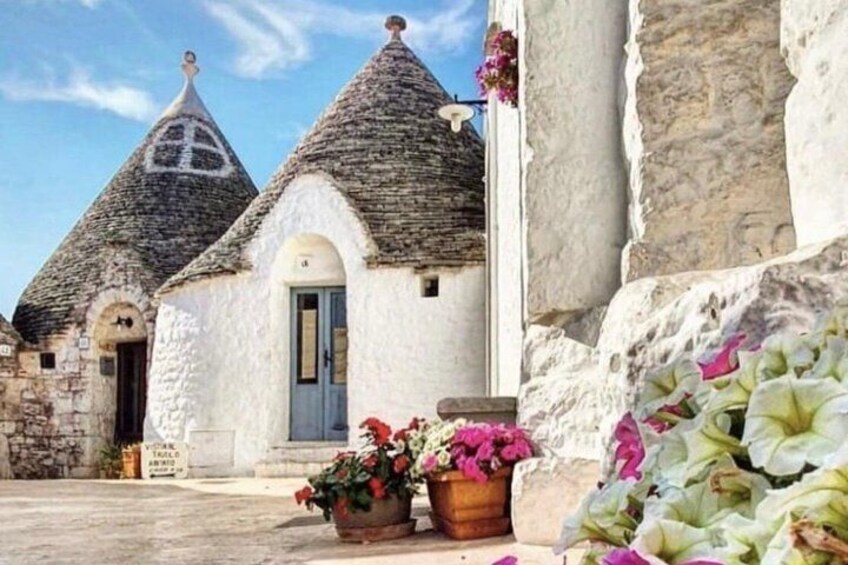 UNESCO tour Van tour ALBEROBELLO MATERA I TRULLI I SASSI 1