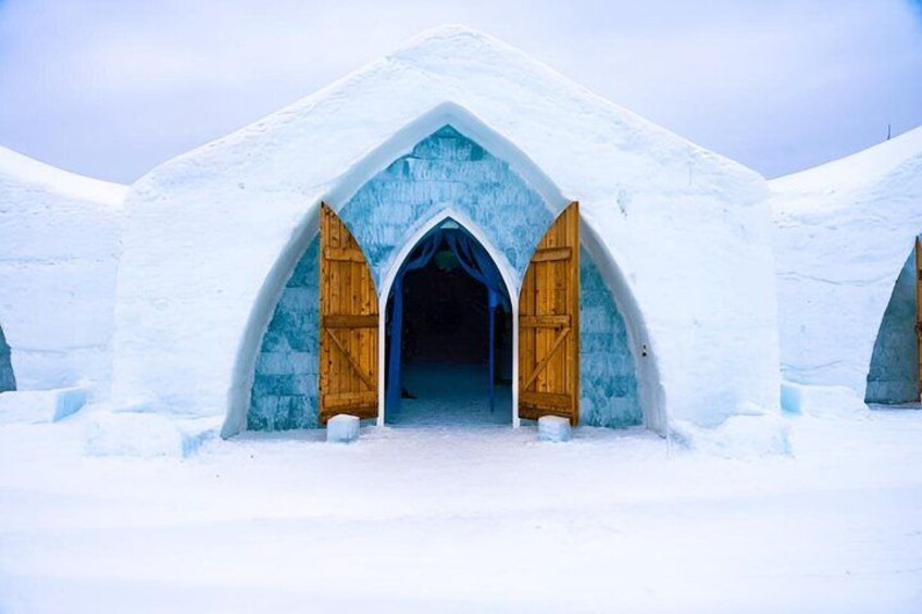 From Kiruna: Icehotel and Sami Reindeer Museum Daytrip 1