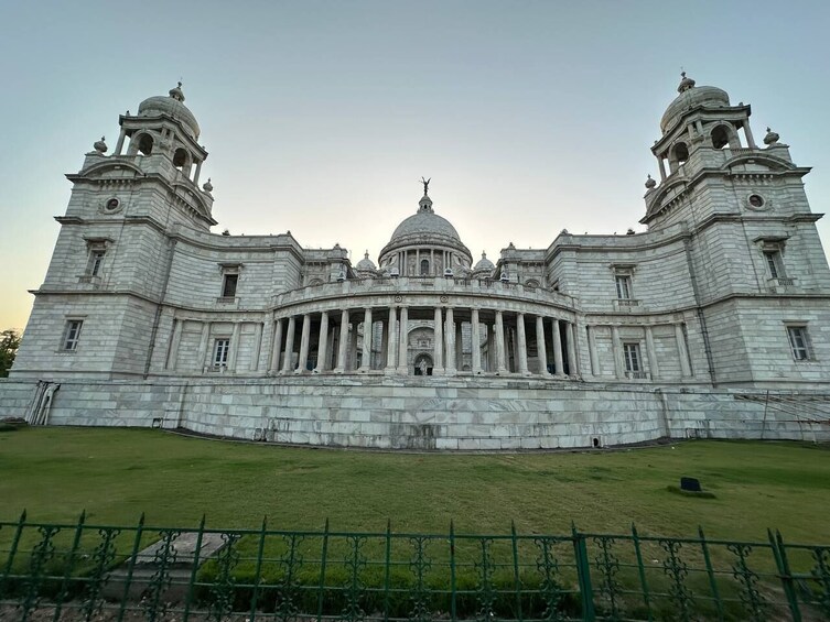 Private Kolkata City Tour – Full-Day Heritage & Cultural Experience  1