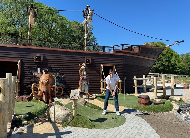 Picture 3 for Activity Hamburg: Pirate´s Island Adventure Mini Golf Ticket 3