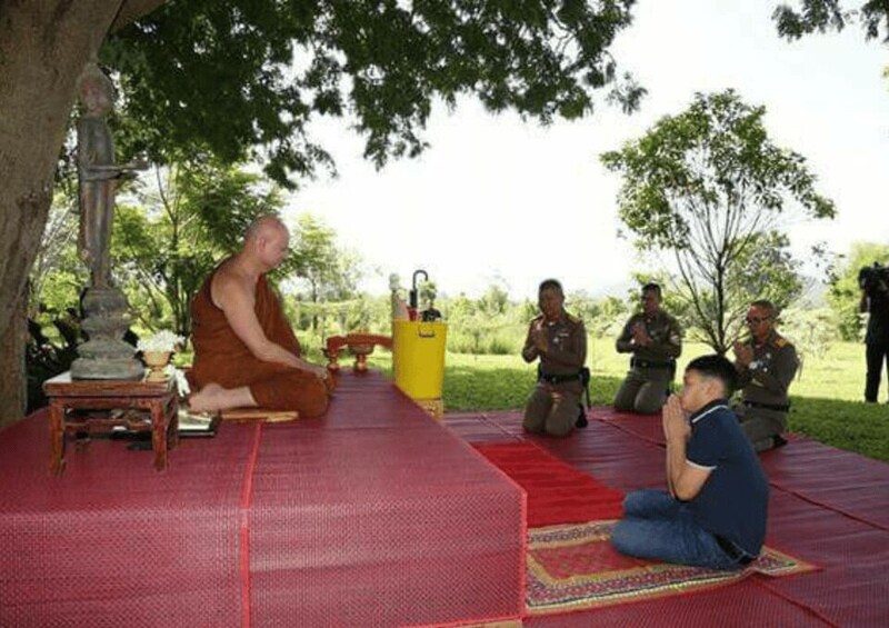 Pak Chong: Making Merit w/ Sean Chiverton: Spiritual Journey 1