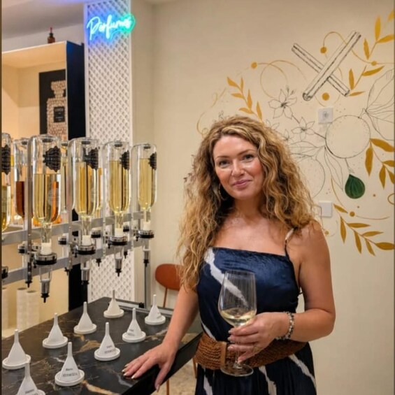 Almuñécar: Perfume Bar Experience with 50ml perfume bottle 1