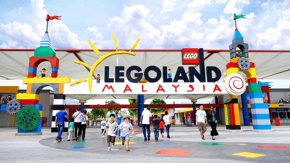 Picture 2 for Activity LEGOLAND Malaysia Ticket with Roundtrip Transfers 3