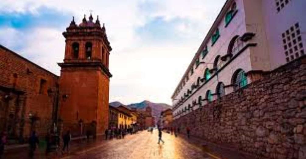 Picture 3 for Activity “Pick up from the Airport to the Historic Center of Cusco”. 2