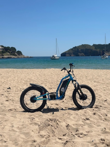 Cala Montgó, L'Escala: Guided tour on an all-terrain electric scooter 1