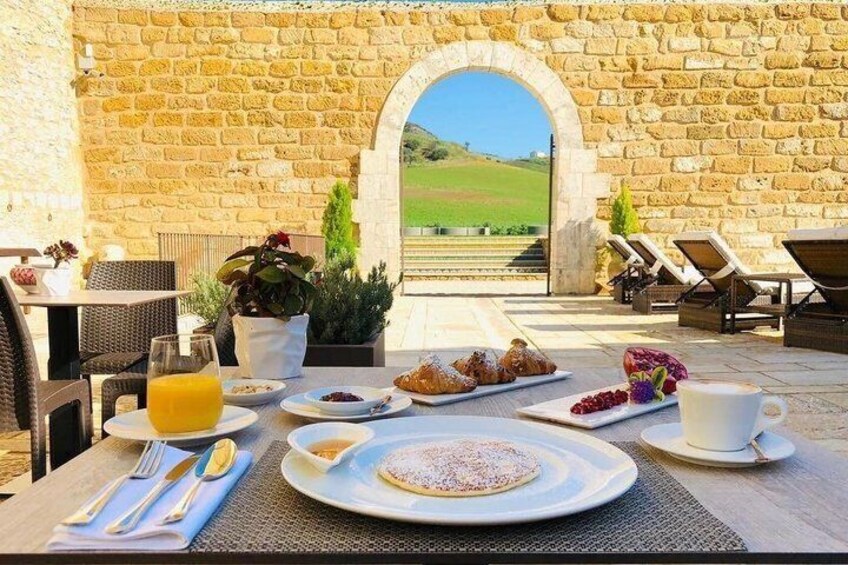 Breakfast on the Estate 4