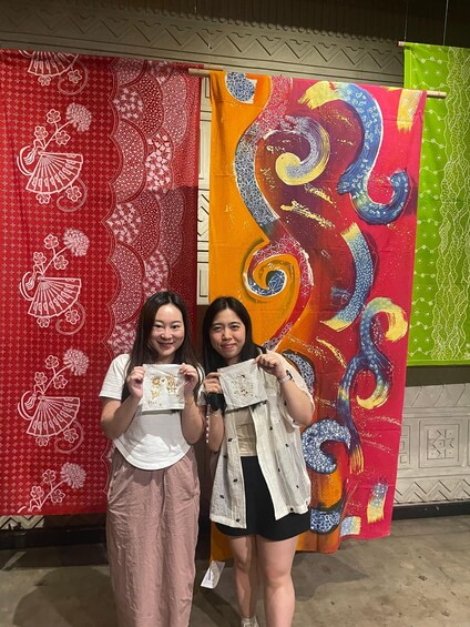 Picture 5 for Activity Jakarta: 1-Hour Batik Workshop with Local Instructor 2