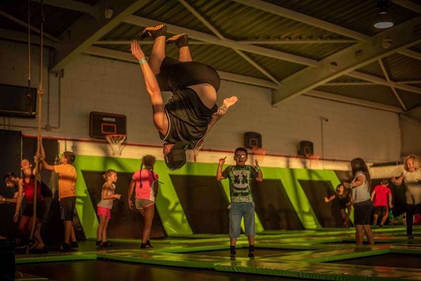 Lloret de Mar: Trampoline Park & Ball Pit Entry Ticket 1