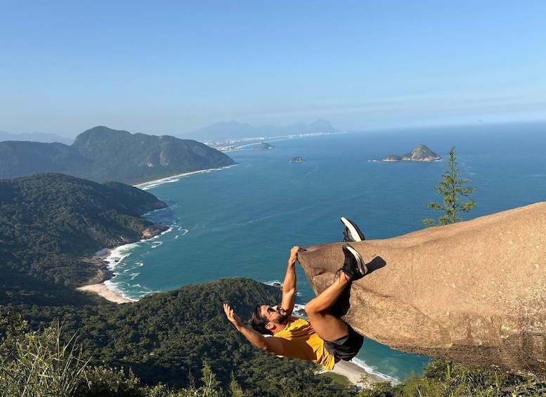 Pedra do Telégrafo hiking tours with amazing photos 1