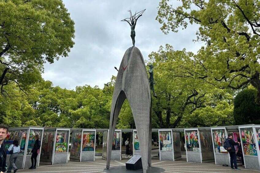 History of Hiroshima Group Walking Tour 4
