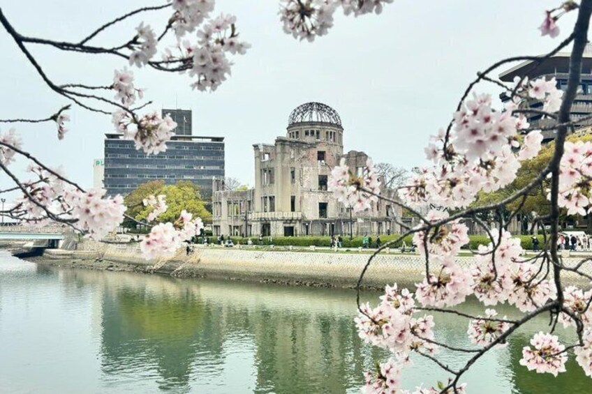 History of Hiroshima Group Walking Tour 1