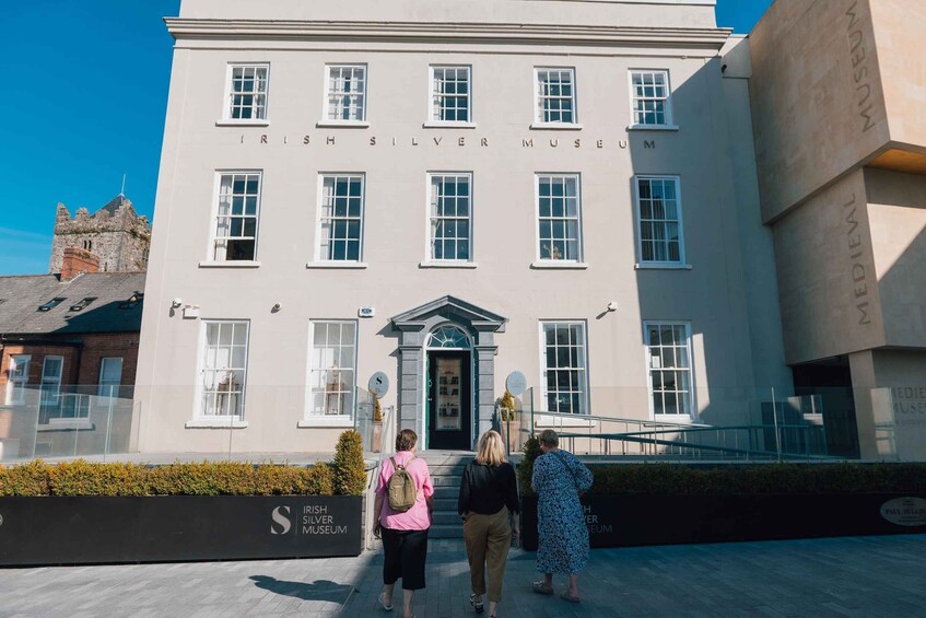 Picture 3 for Activity Waterford Treasures Museums: Irish Silver Museum - Admission 3
