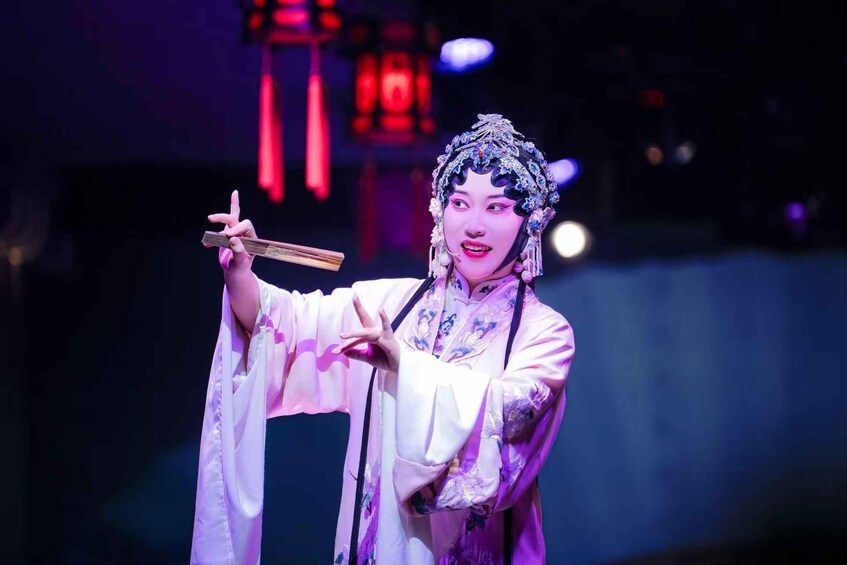 Picture 4 for Activity Suzhou: Royal Cultural Dinner Show - WuGongShengYan 3