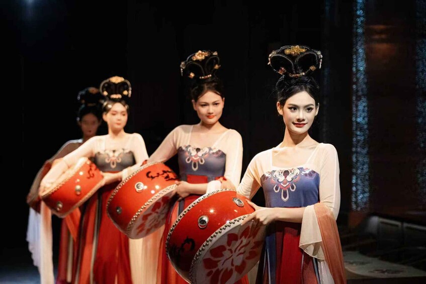 Picture 6 for Activity Suzhou: Royal Cultural Dinner Show - WuGongShengYan 5