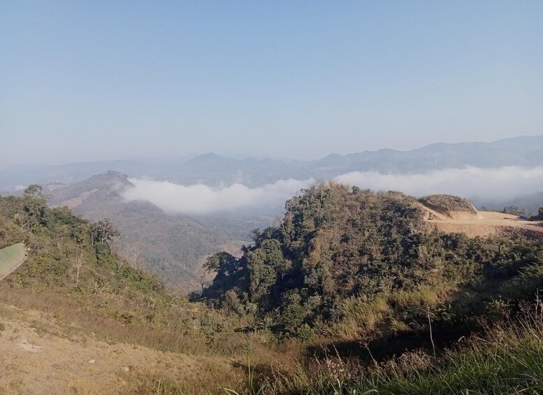 Phonsavan: 2-Day Trekking Tour with Homestay & Jars Site 1