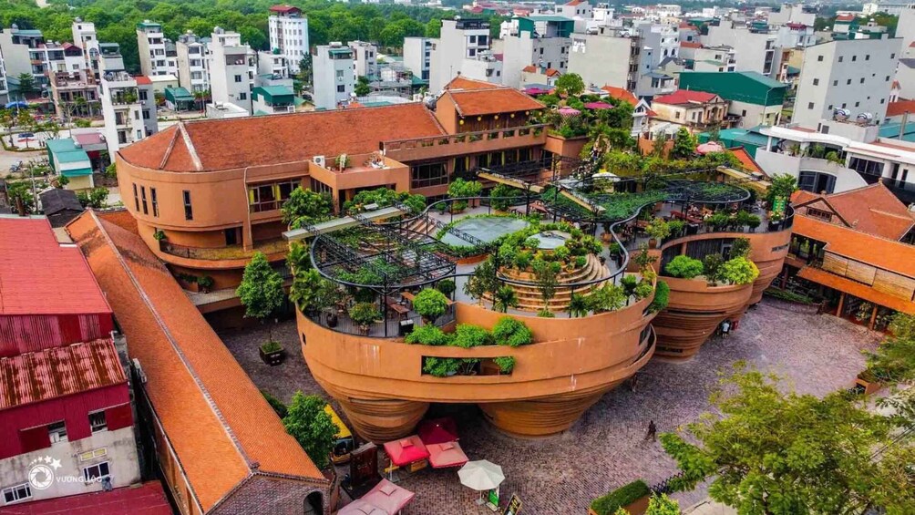 Picture 1 for Activity Hanoi: Discover and experience history of Bat Trang pottery 2