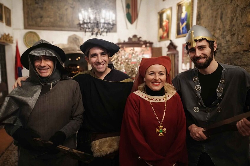 Dramatized tour at Montsonís Castle 1