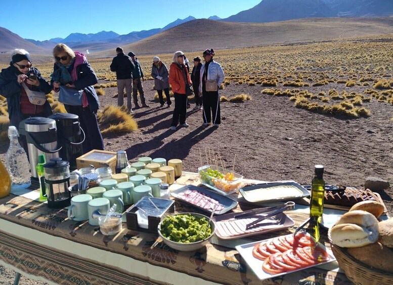 Picture 2 for Activity El Tatio Geysers Sightseeing Tour with Buffet Breakfast and Tickets Included 2