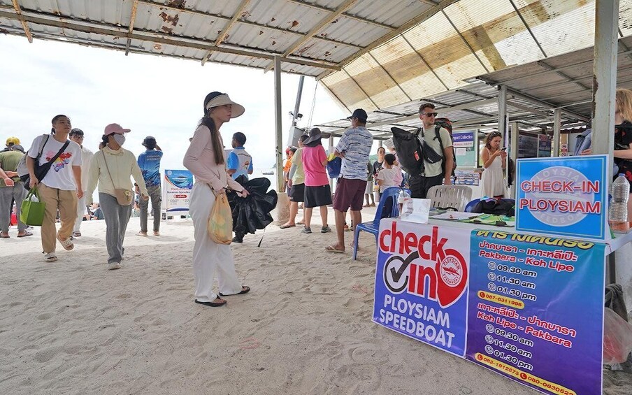 Picture 2 for Activity Combo Set: Speedboat & Van Transfer Koh Lipe to Hat Yai City 5