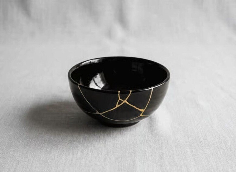 Tokyo: Shibuya Japanese Kintsugi Craft Experience 1
