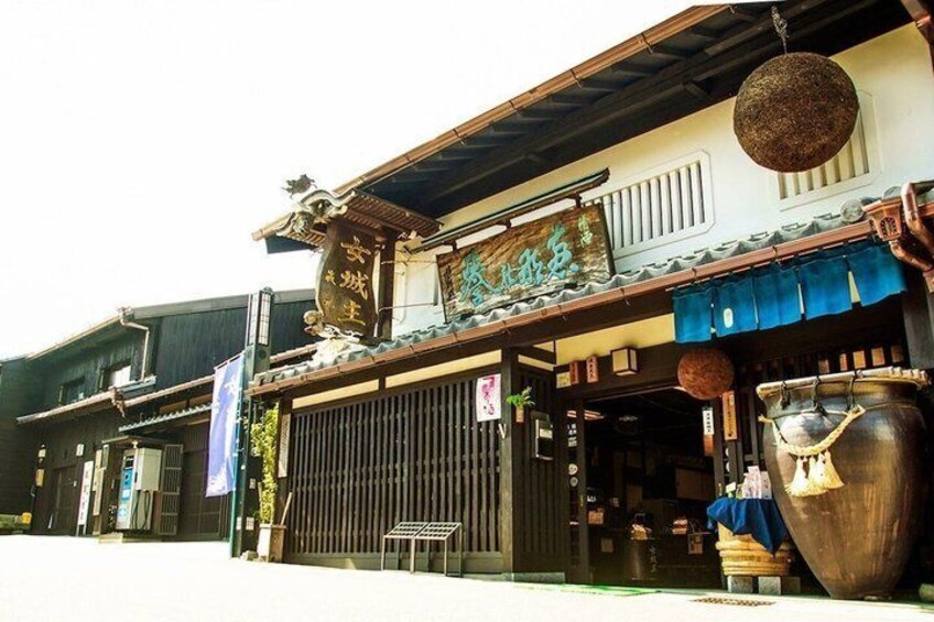 Ena Iwamura Brewery Night Tour with Sake Tasting 1